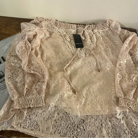Sheilay Lace V-Neck Long Sleeves Casual Blouse - Picture 3 of 5